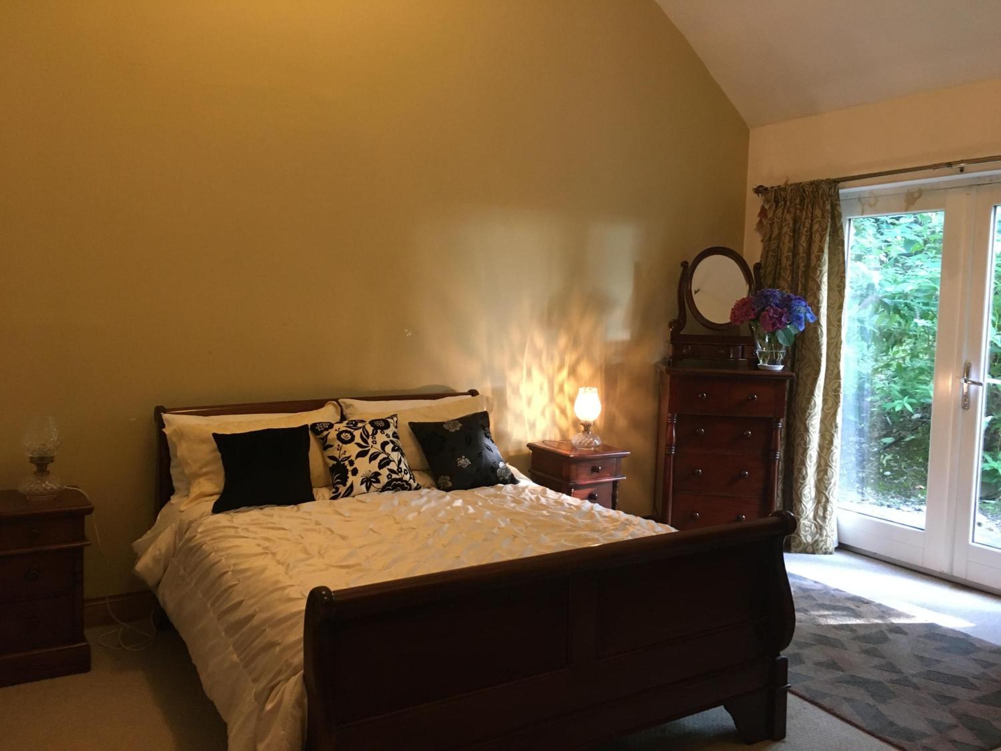 Granville House Apartments And Garden Suites Ballyferriter Ngoại thất bức ảnh