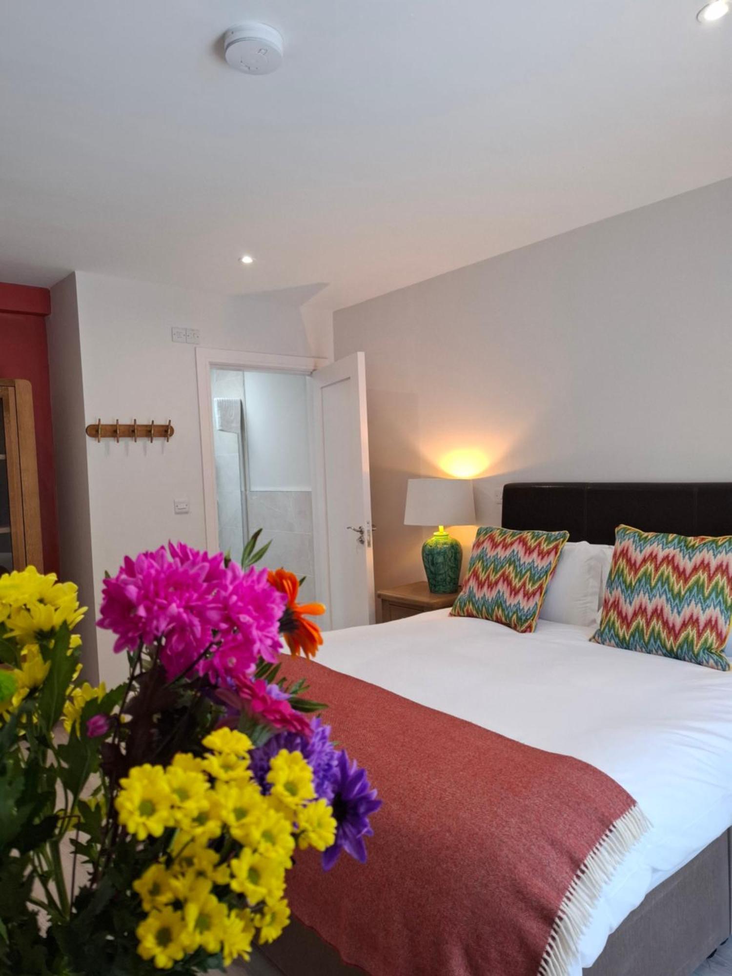 Granville House Apartments And Garden Suites Ballyferriter Ngoại thất bức ảnh